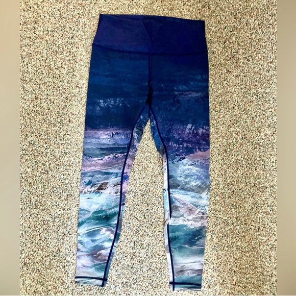 Lululemon Wunder Under tights - Picture 3 of 11